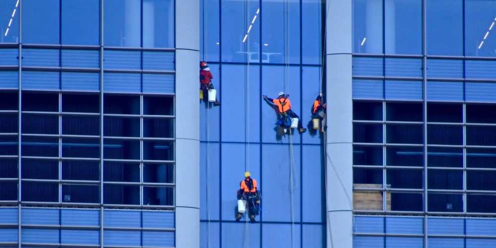 Abseiling windows cleaning